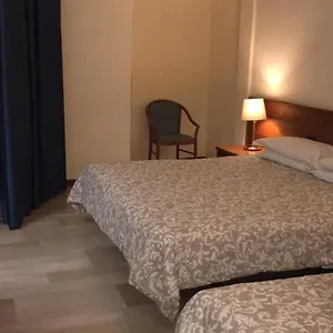 Select Hotel
